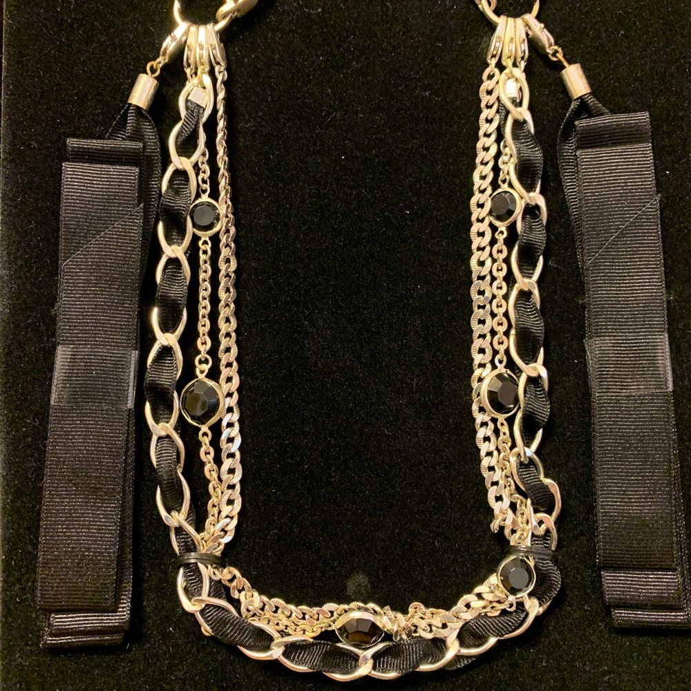 NWOT Scünci Chain Reaction